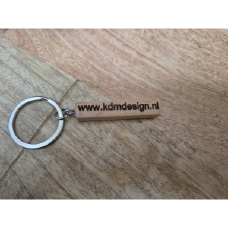 Houten sleutelhanger met naam